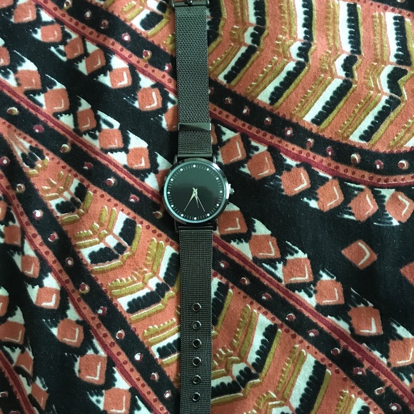 Accessories - Black Metallic Watch